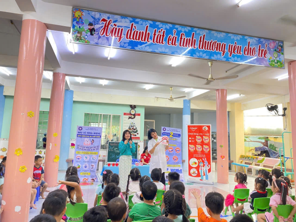 CÔNG TÁC NHA HỌC ĐƯỜNG