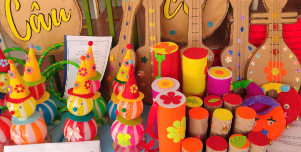 HỘI THI ĐỒ DÙNG, ĐỒ CHƠI TỰ TẠO NĂM HỌC 2025-2026